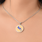 Electric Blue Gecko Graphic Personalised Engraved Disc Necklace on light caramel background. Polished surgical steel or with an 18k gold finish option. Necklace: 18-22" adjustable.
Circle Pendant: 0.9” x 0.9” (23.5mm x 23.5mm)