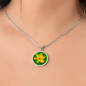 Daffodil Birth Flower March Graphic Epoxy Disc Necklace. Clear shiny epoxy shows a yellow petal flower on a green background. The jewellery is made of high quality surgical steel or with an 18k gold finish option with an option to engrave a short love you message or special date. Luxury Necklace: 18-22" (45-56cm) adjustable
Circle Pendant: 0.9” x 0.9” (23.5mm x 23.5mm)