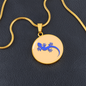Electric Blue Gecko Graphic Personalised Engraved Disc Necklace on light caramel background. Polished surgical steel or with an 18k gold finish option. Necklace: 18-22" adjustable.
Circle Pendant: 0.9” x 0.9” (23.5mm x 23.5mm)